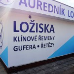 Malba na fasádu a montáž reklamních cedulí - Praha
