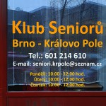 Polep okna řezanou grafikou Brno