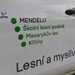 Reklamní polep auta řezanou grafikou Brno
