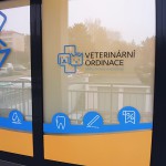 Polep výlohy veterinární ordinace v Brně